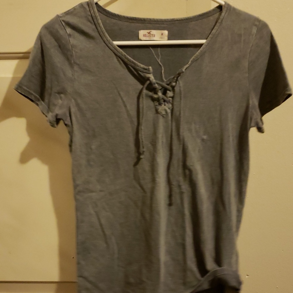 Grey Hollister short sleeve top